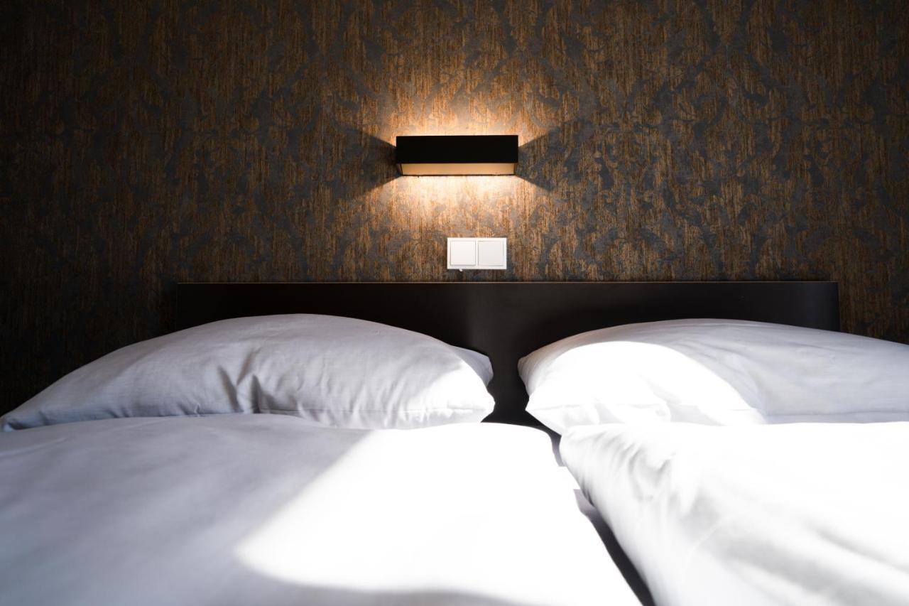 Motel Q Zimmern ob Rottweil الغرفة الصورة